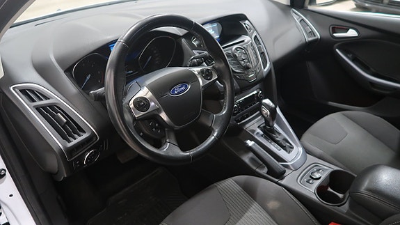 Ford Focus 8 of 15