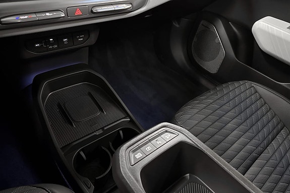 Kia EV4 13 of 21
