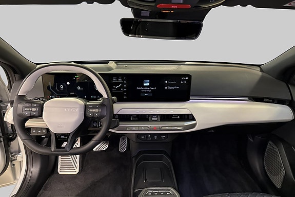 Kia EV4 10 of 21