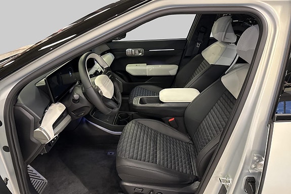 Kia EV4 8 of 21