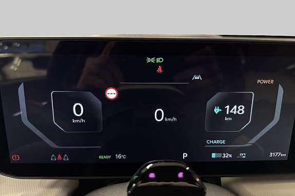 Kia EV4 12 of 21
