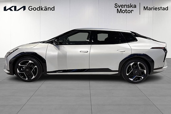 Kia EV4 3 of 21
