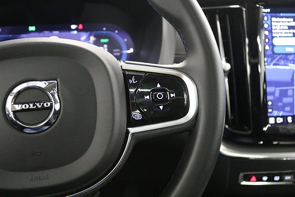 Volvo XC60 12 of 21