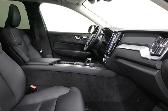 Volvo XC60 8 of 21