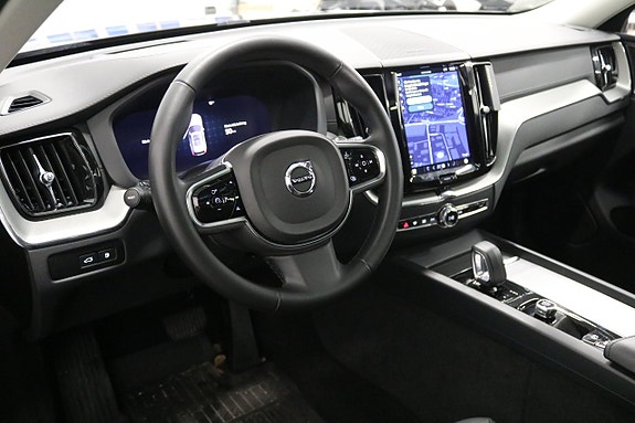 Volvo XC60 11 of 21