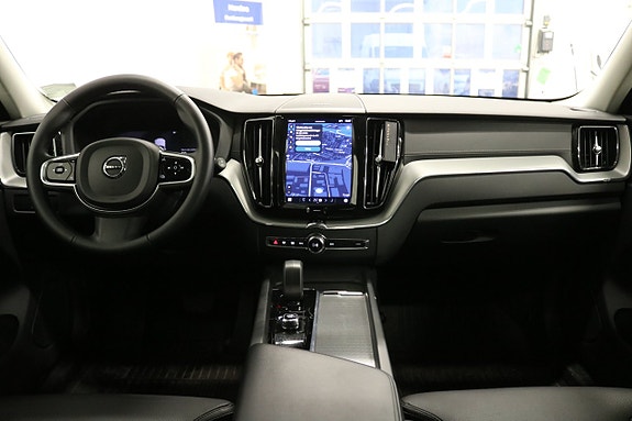 Volvo XC60 10 of 21