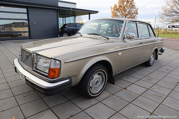 Volvo 264