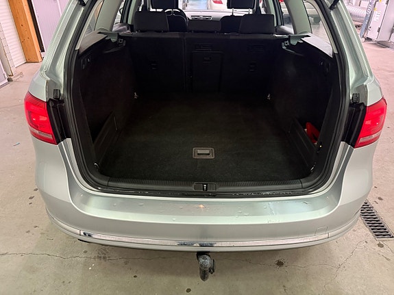Volkswagen Passat 15 of 16