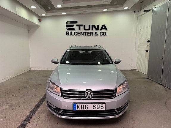 Volkswagen Passat 2 of 5