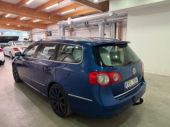 Volkswagen Passat 12 of 15