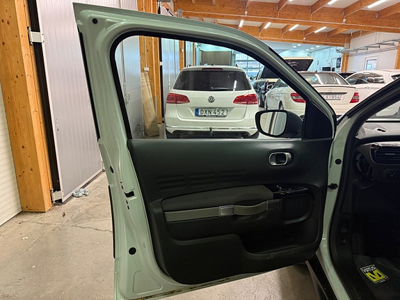 Citroen C4 Cactus 5 of 5