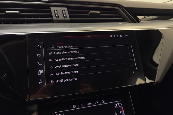 Audi e-tron 21 of 28