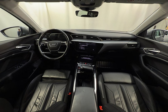Audi e-tron 17 of 28