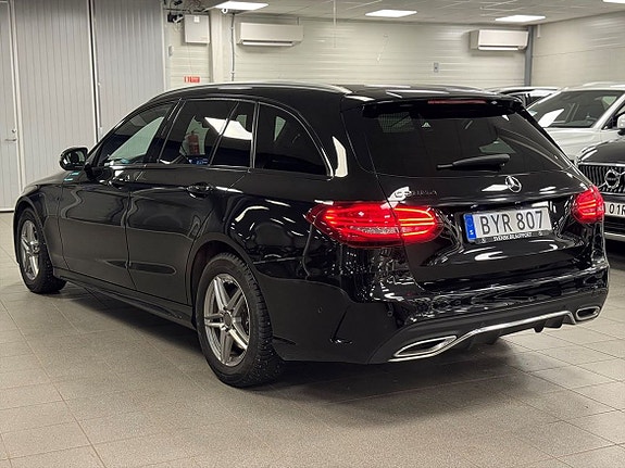 Mercedes-Benz C200 d 4 of 5