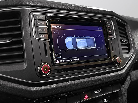 Volkswagen Amarok 19 of 20