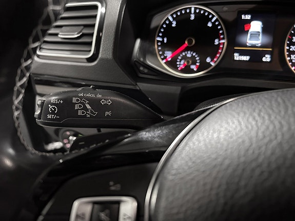 Volkswagen Amarok 16 of 20
