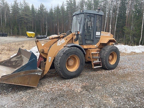 Case 421B,  8-9 ton, 195 000:- + moms