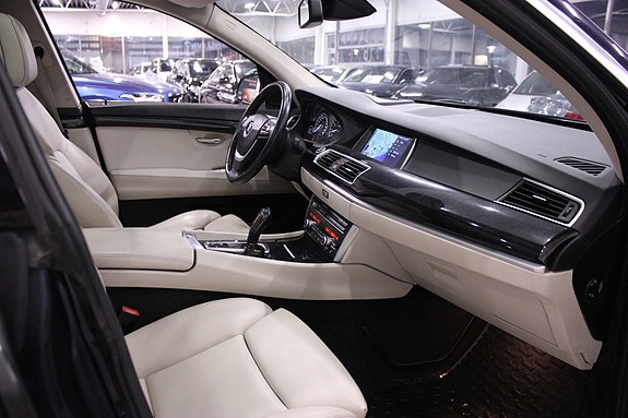 BMW 535i 14 of 26