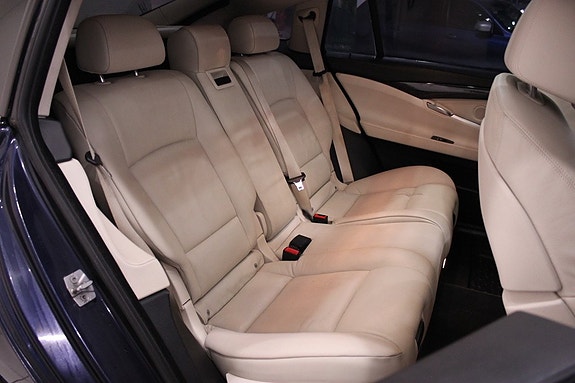 BMW 535i 13 of 26