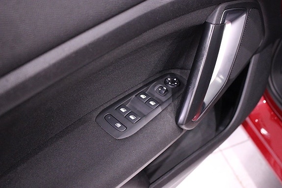 Peugeot 308 19 of 23
