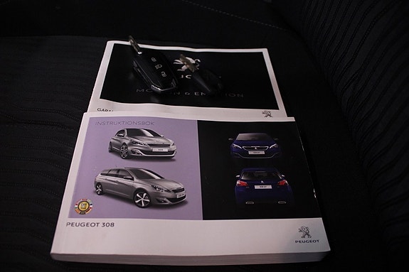 Peugeot 308 22 of 23