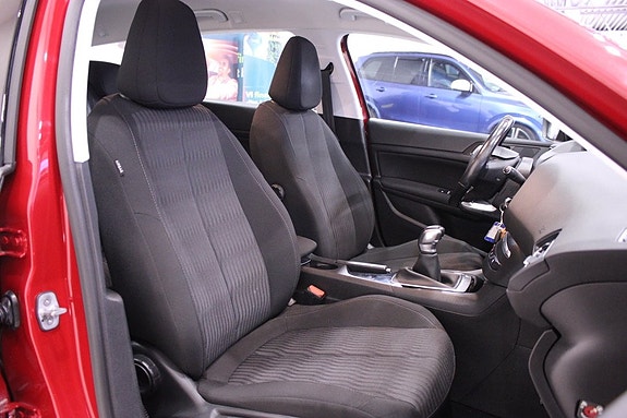 Peugeot 308 15 of 23