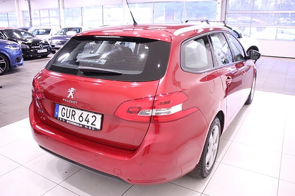 Peugeot 308 8 of 23