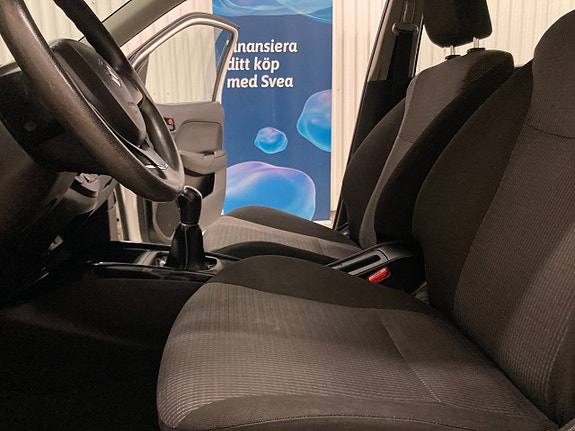 Suzuki Baleno 8 of 18