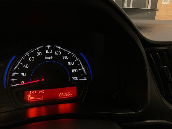 Suzuki Baleno 12 of 18