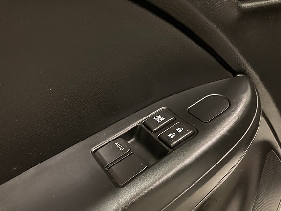 Suzuki Baleno 17 of 18