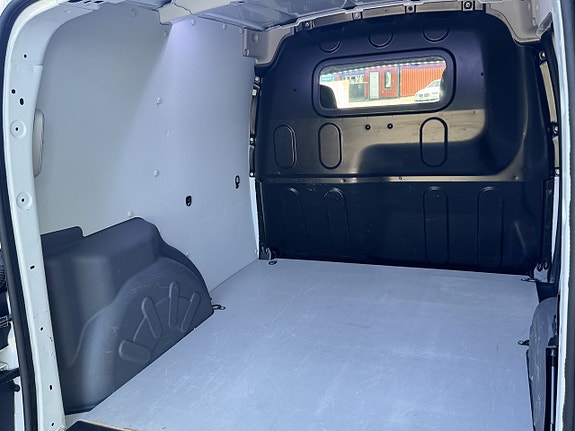 Renault Kangoo 12 of 16