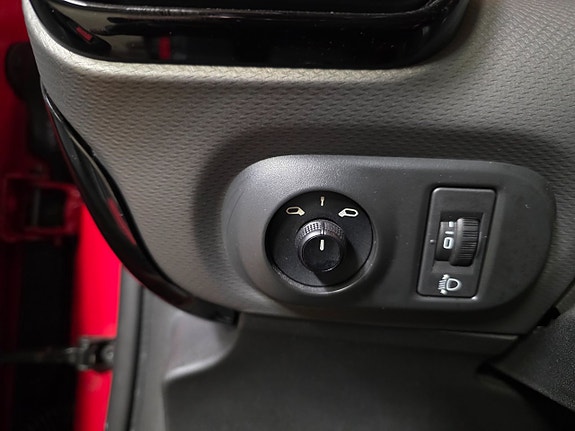 Citroen C4 Cactus 17 of 26