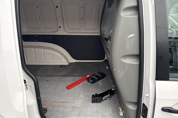 Volkswagen Caddy 16 of 21