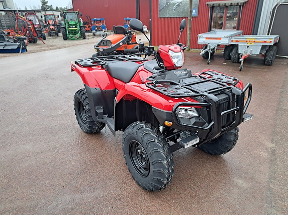 Honda Rubicon 520 Traktor 2 of 5