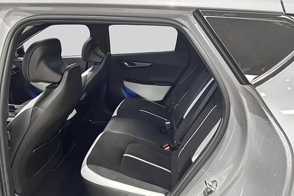 Kia EV6 10 of 17