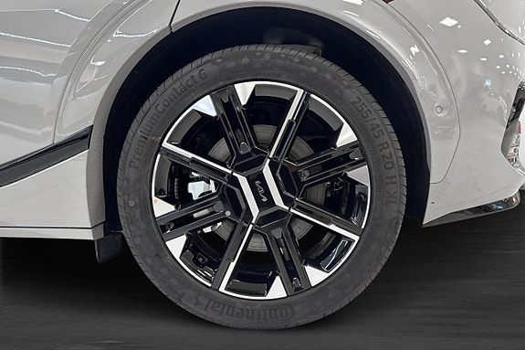 Kia EV6 16 of 17