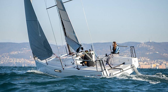 BENETEAU First | Cannes Yachting Festival 8-13 september 7 of 12