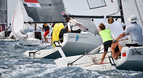BENETEAU First | Cannes Yachting Festival 8-13 september 10 of 12