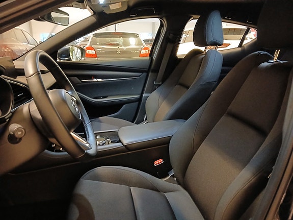 Mazda 3 8 of 11