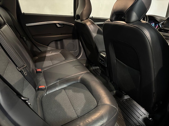 Volvo V70 9 of 11