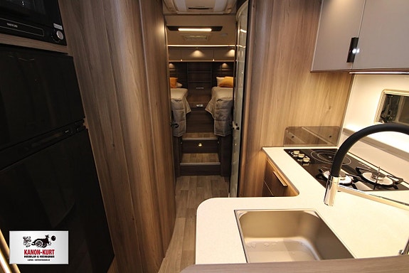 Kabe Imperial Travel Master R 830 LGB 6 of 19