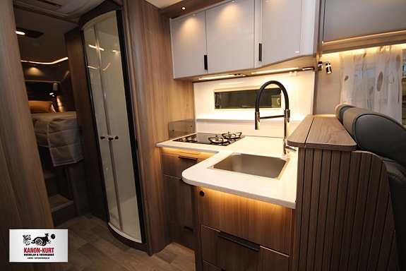 Kabe Imperial Travel Master R 830 LGB 15 of 19
