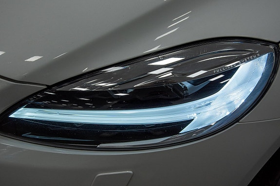 Volvo V40 Cross Country 24 of 26