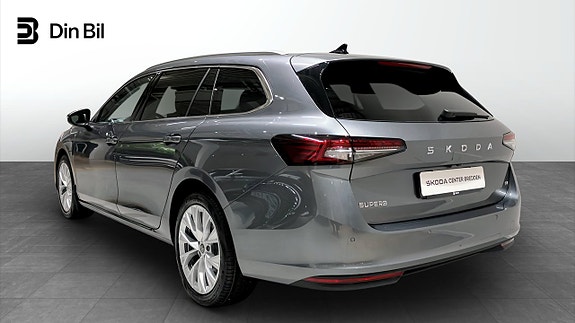 Skoda Superb 4 of 5