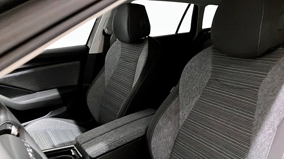 Skoda Superb 9 of 12