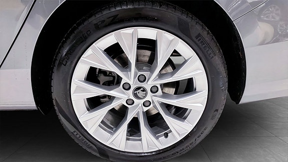 Skoda Superb 12 of 12