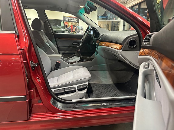 BMW 520 7 of 14