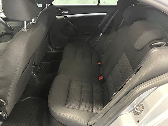 Skoda Octavia 10 of 13