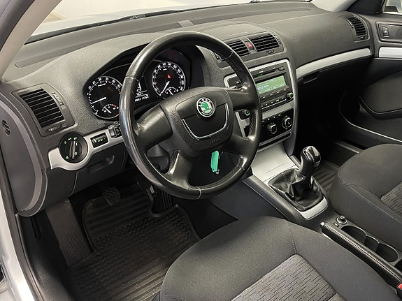 Skoda Octavia 6 of 13