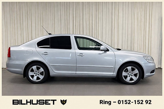 Skoda Octavia 2 of 15